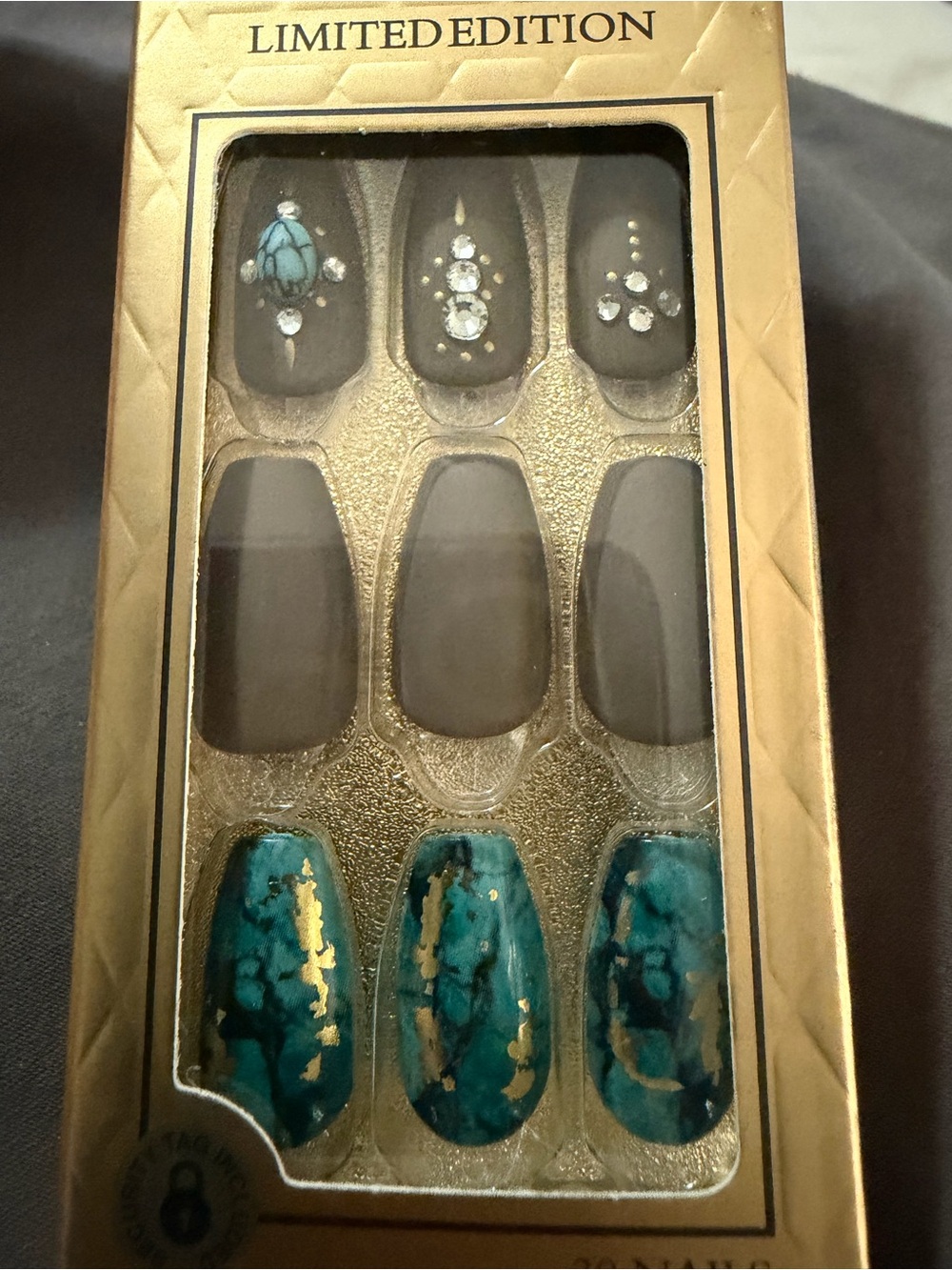 **NWT** Limited Edition Turquoise & Black Decorative False Nails